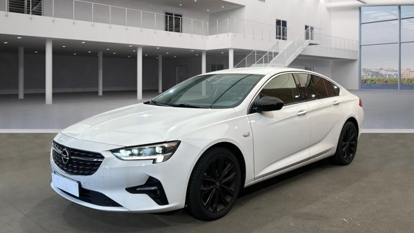 Opel Insignia Elegance Business — 1/8