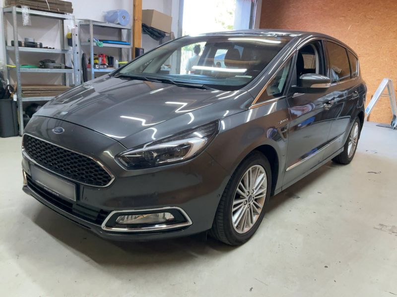 Ford S-Max 2.0 EcoBoost — фото 1