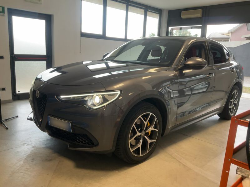 Alfa Romeo Stelvio 2.2 JTDM — фото 1