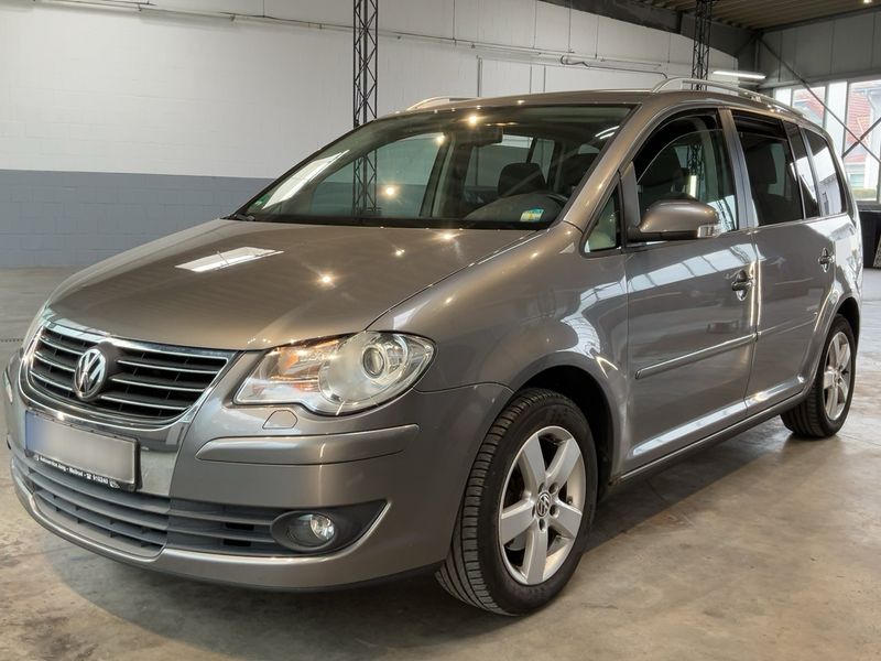 Volkswagen Touran 1.4 TSI — 1/8