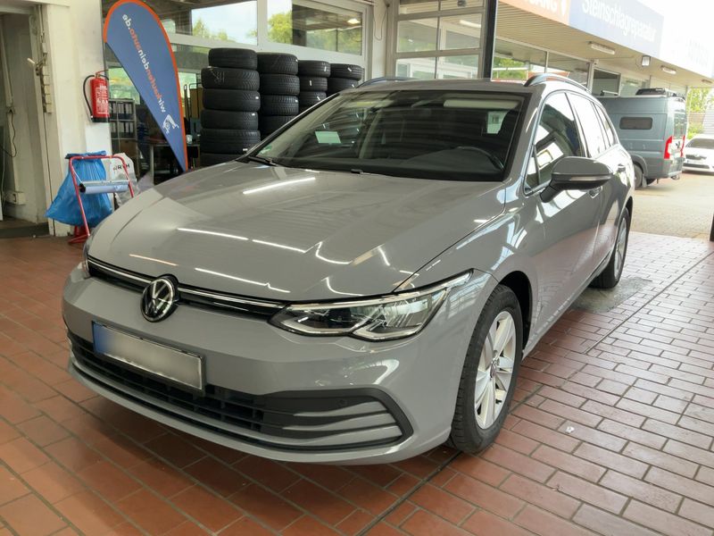 Volkswagen Golf VIII 2.0 TDI — 1/8