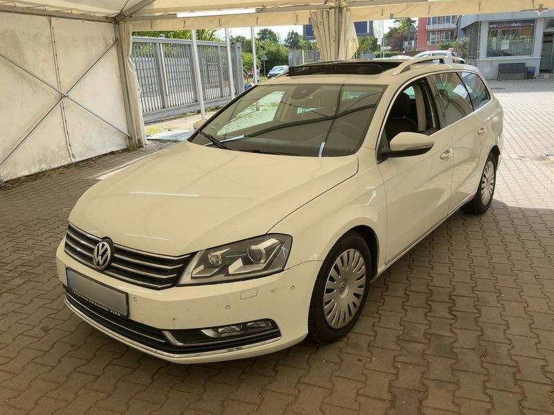 Volkswagen Passat 2.0 TSI — 1/8