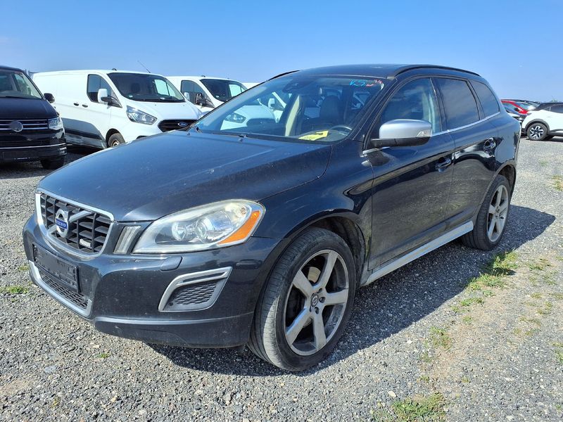 Volvo XC60 2.4 D5 — 1/8