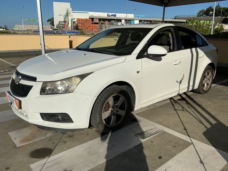 Chevrolet Cruze 1.6 — 1/8
