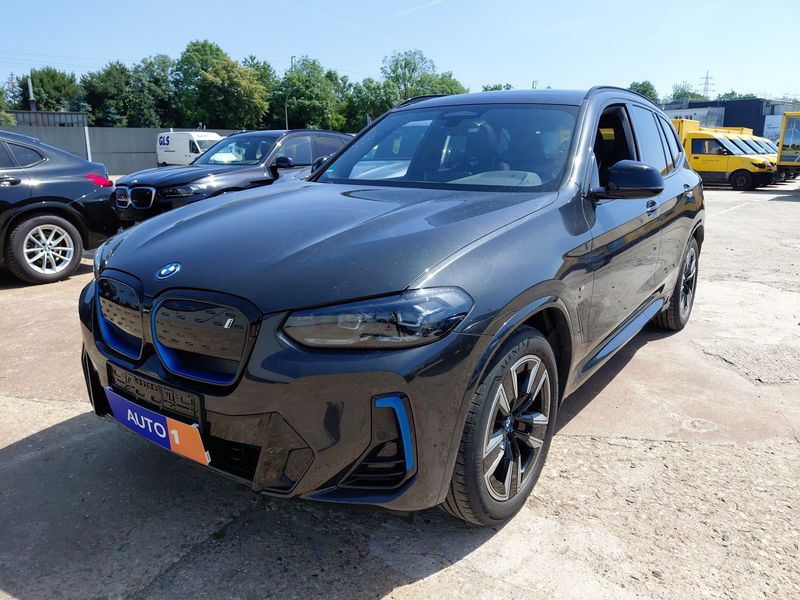 BMW iX3 electric drive 210 kW — 1/8