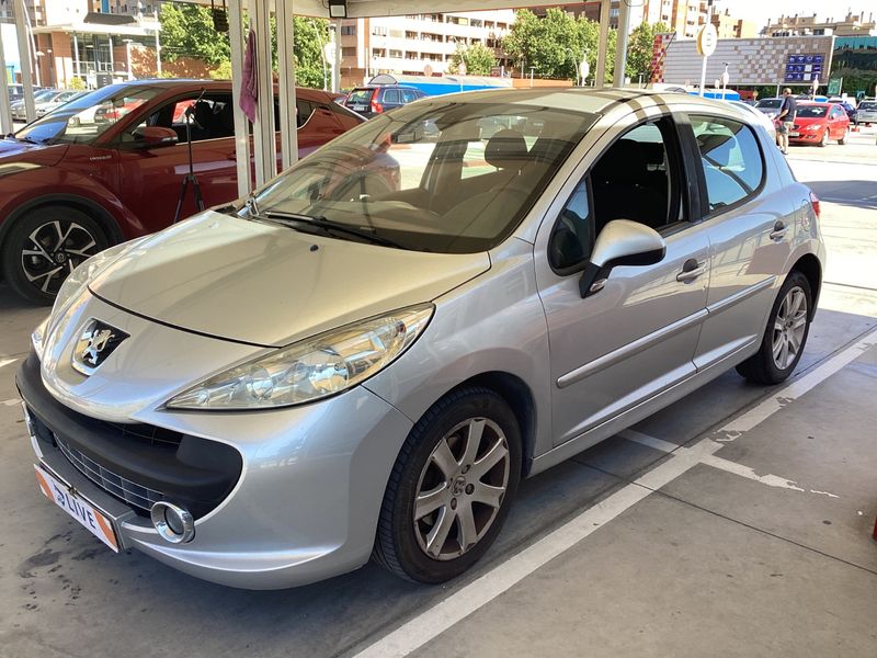 Peugeot 207 1.4 VTi — фото 1
