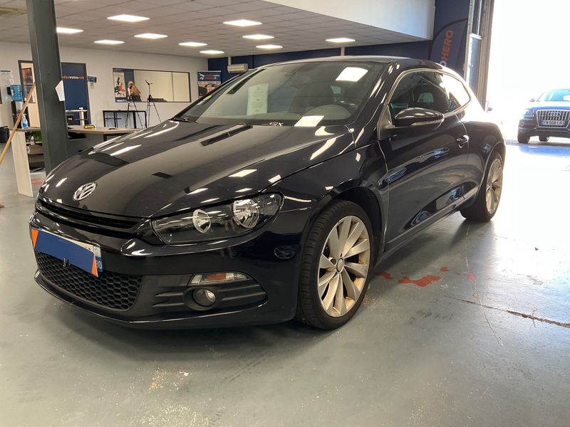 Volkswagen Scirocco 2.0 TDI — фото 1
