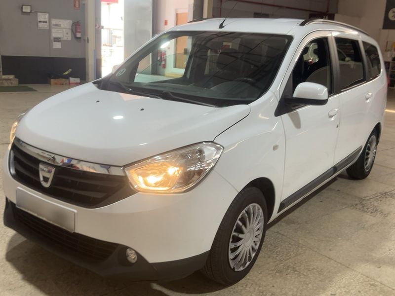 Dacia Lodgy 1.5 dCi Diesel — фото 1