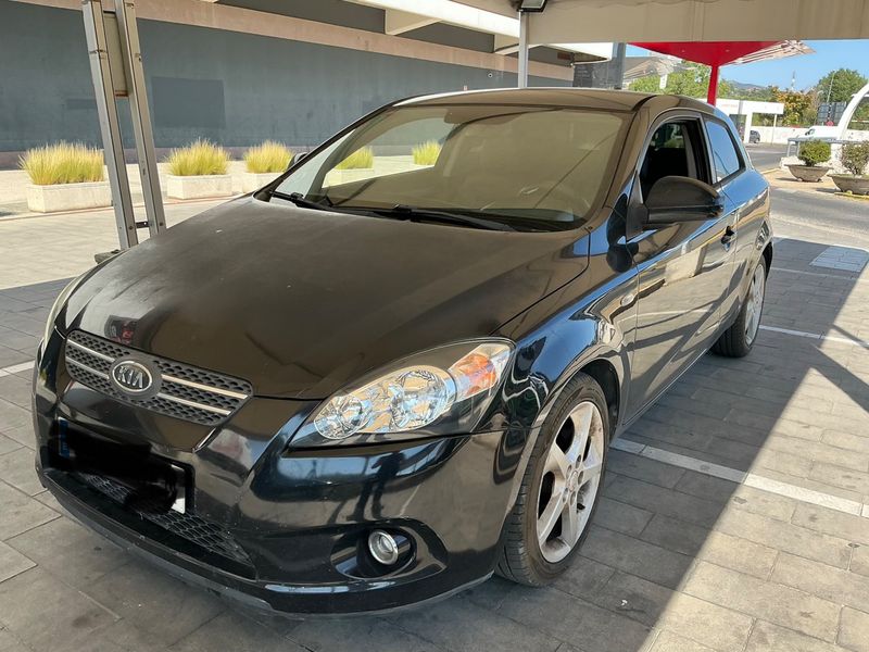 Kia pro_cee'd 2.0 CRDi — фото 1
