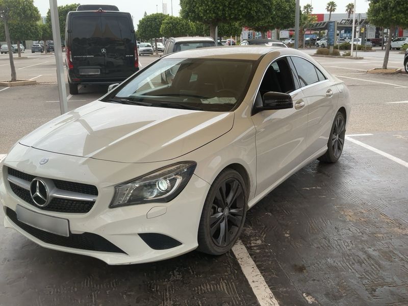 Mercedes-Benz CLA-Klasse CLA 200 d — 1/8