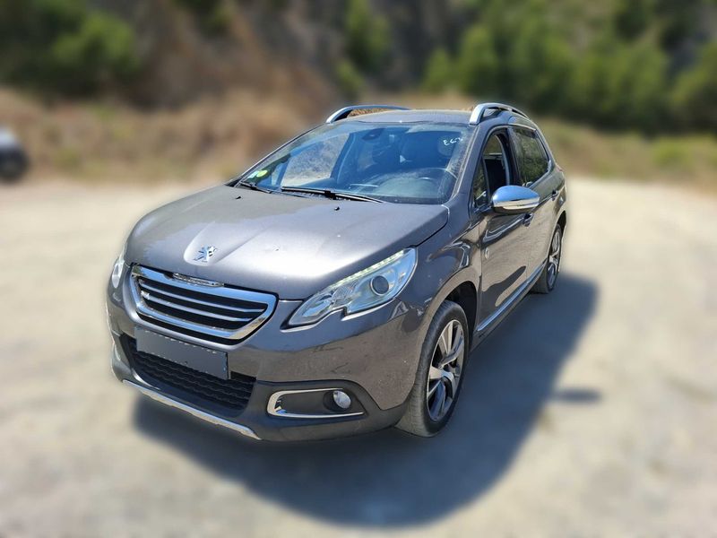 Peugeot 2008 1.6 Blue-HDi — 1/8