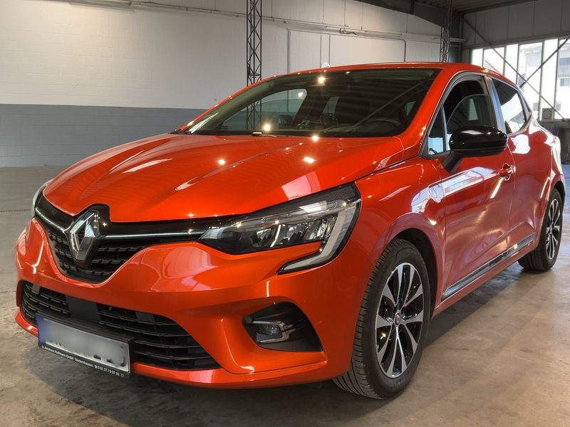 Renault Clio 1.0 TCe — 1/8