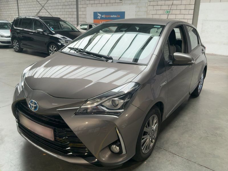 Toyota Yaris 1.5 Hybrid — фото 1