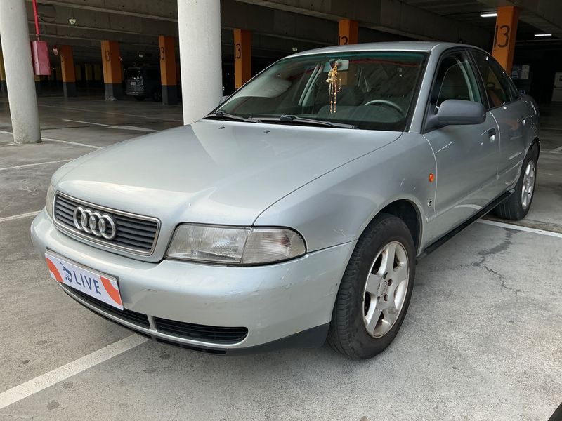 Audi A4 1.8 Turbo — фото 1