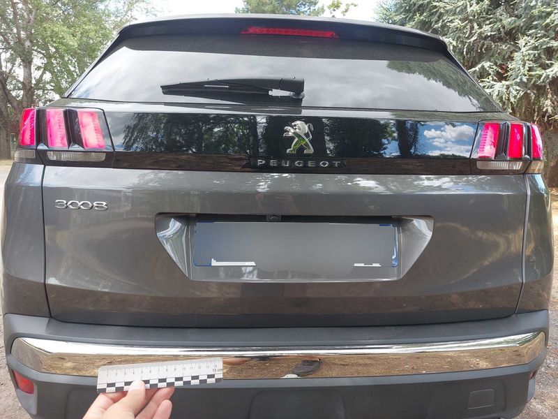 Peugeot 3008 1.2 PureTech — 1/8