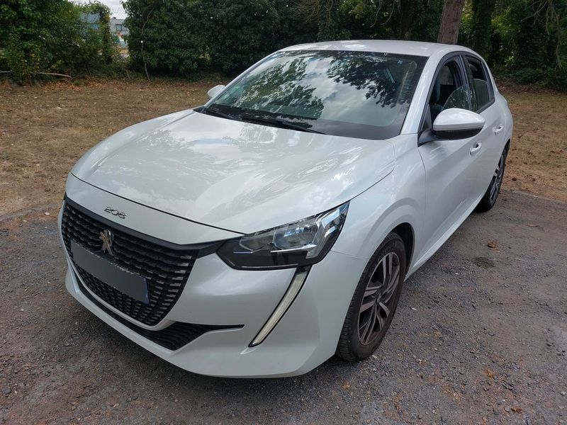 Peugeot 208 1.2 PureTech — 1/8