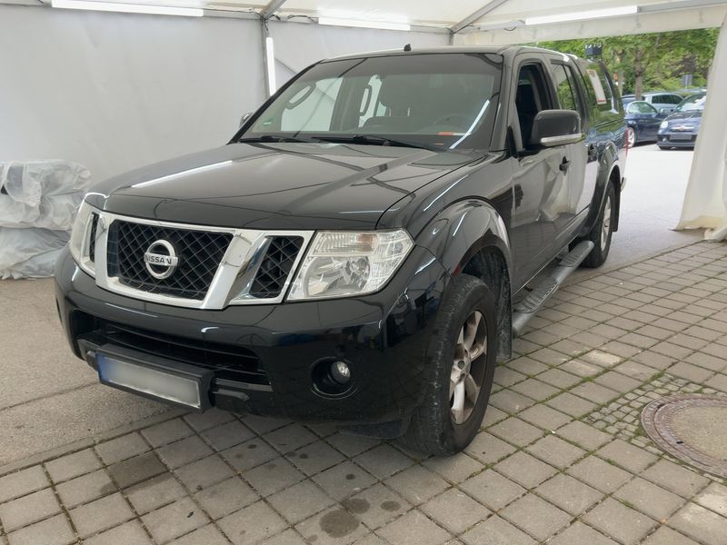 Nissan Navara Pick-up 2.5 dCi — фото 1