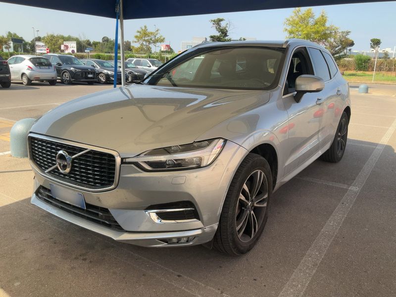Volvo XC60 2.0 D5 — 1/8