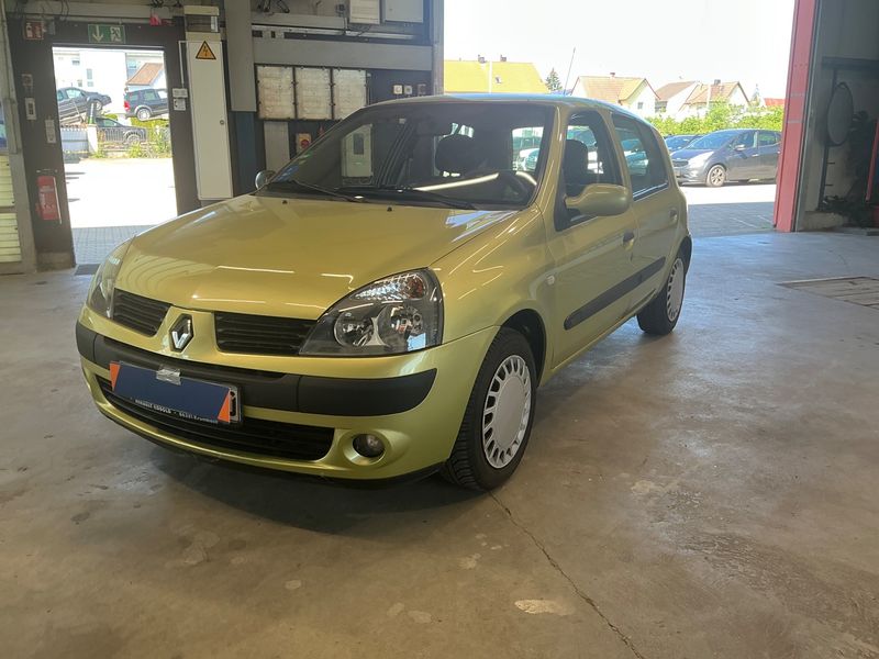 Renault Clio 1.2 — фото 1