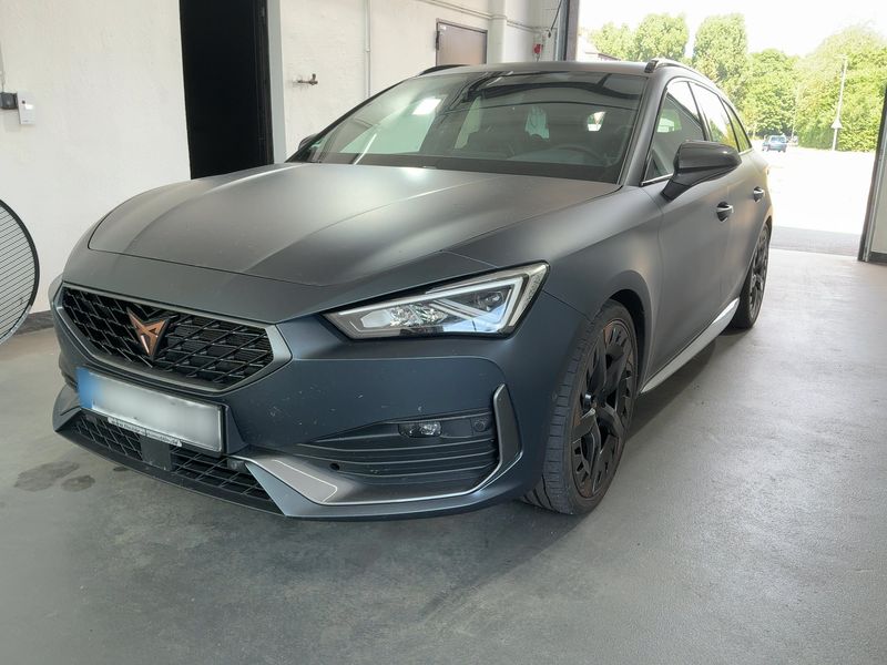 Cupra Leon 2.0 TSI — фото 1