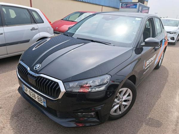SKODA Fabia Ambition — 1/8