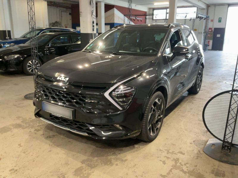 Kia Sportage 1.6 Plug-in Hybrid — фото 1