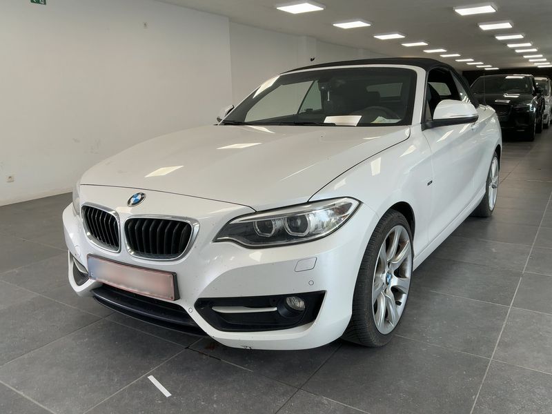 BMW 2er 220d — фото 1