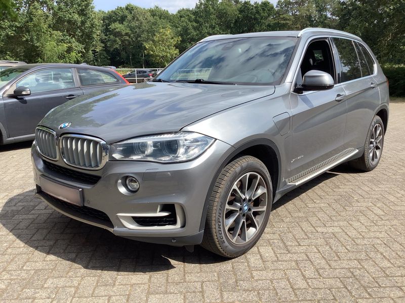 BMW X5 xDrive 40e — 1/8
