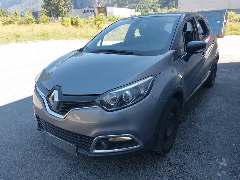Renault Captur 1.2 TCe Energy — фото 1
