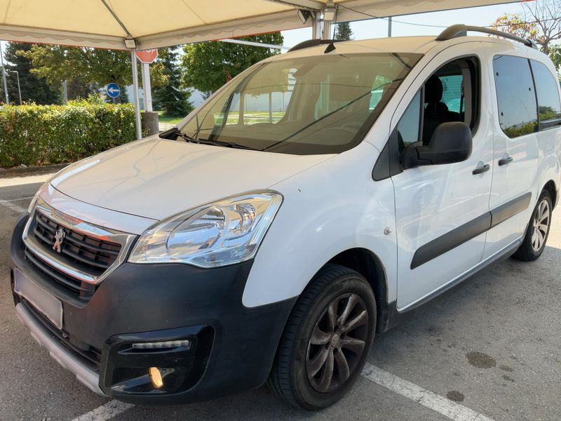 Peugeot Partner 1.2 PureTech — 1/8