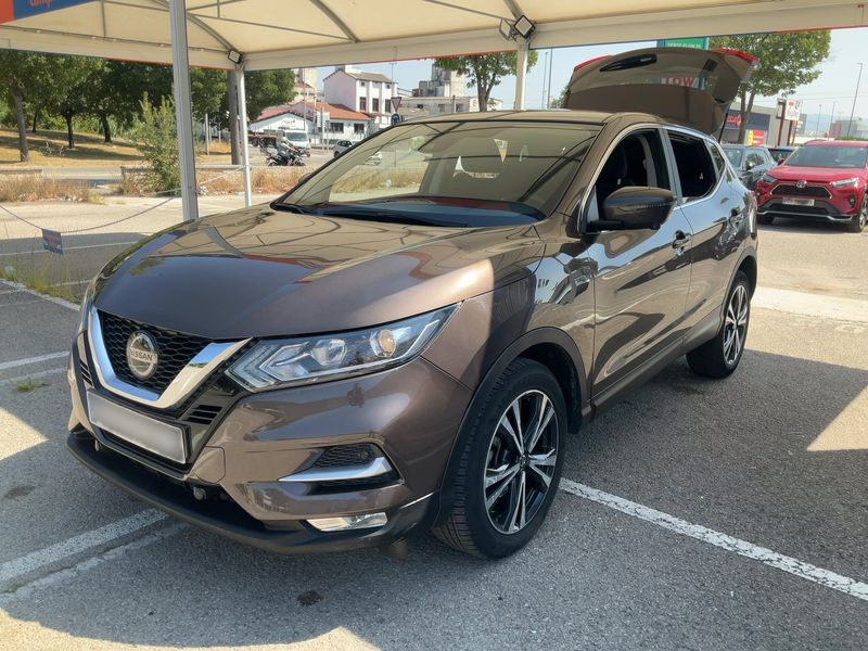 Nissan Qashqai 1.3 DIG-T — 1/8