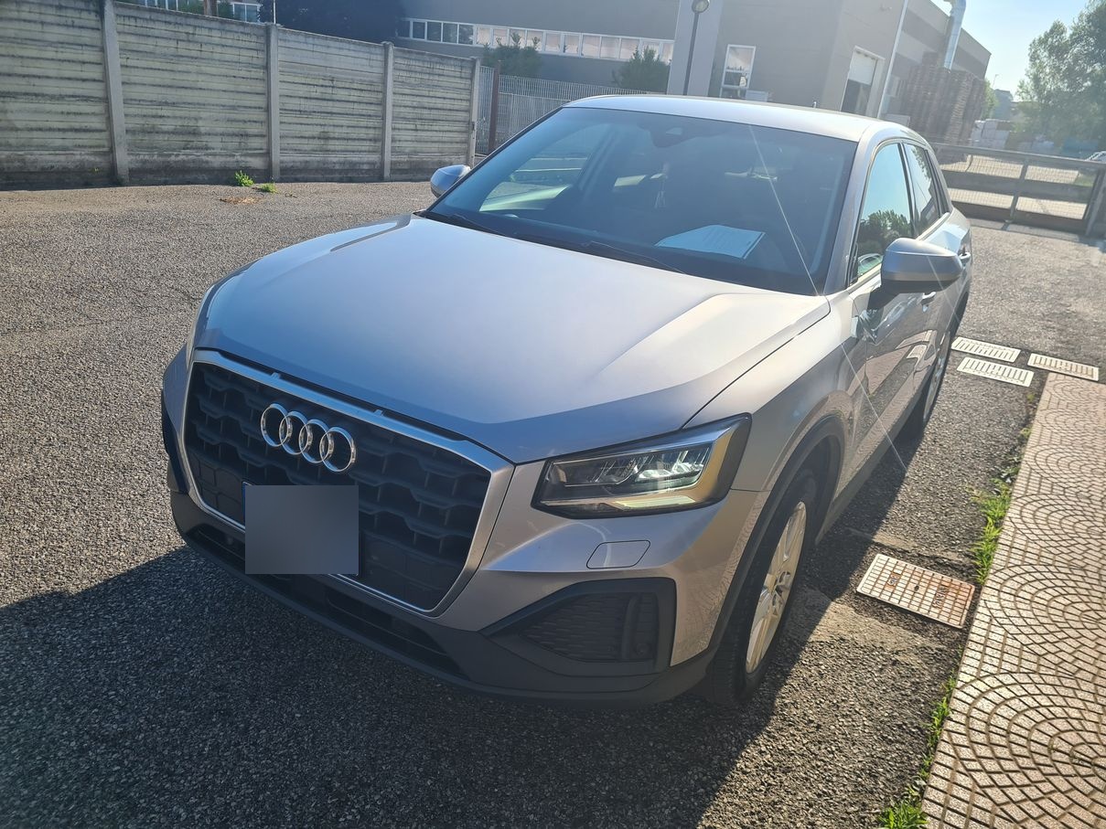 Audi Q2 35 TDI — фото 1