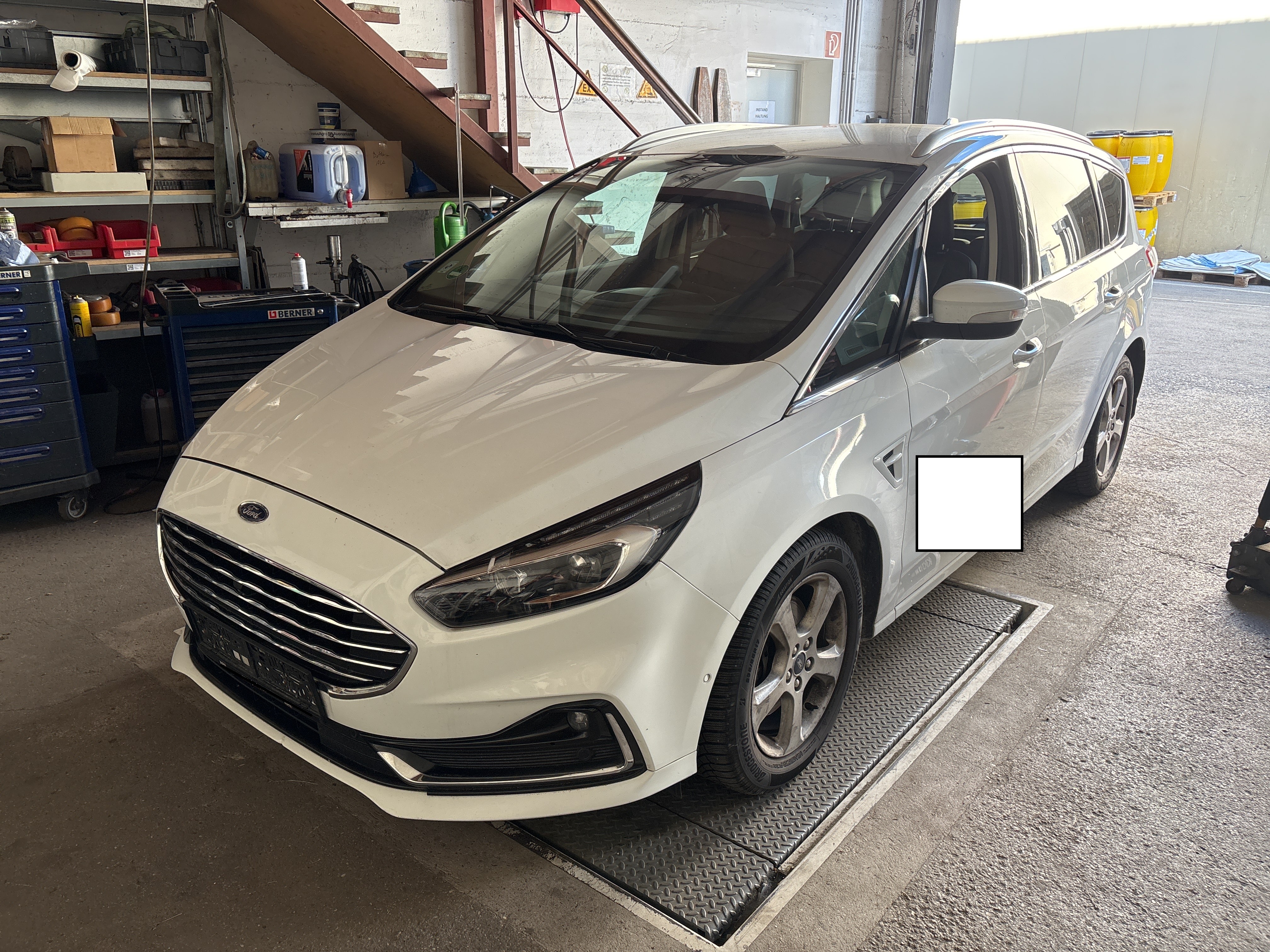Ford S-Max 2.0 TDCi EcoBlue — 1/8