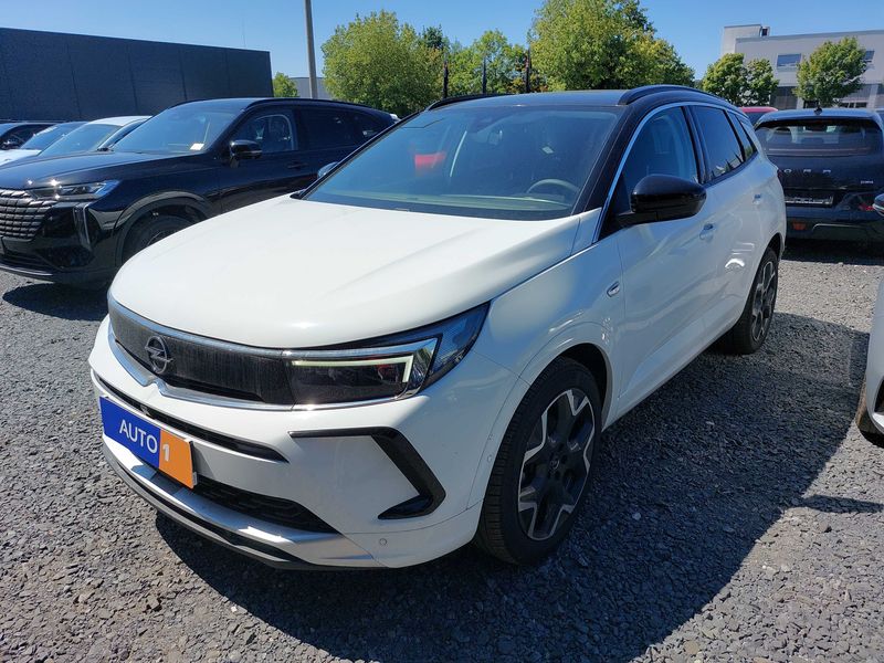 Opel Grandland X 1.2 Turbo — 1/8