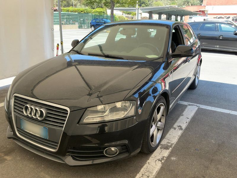 Audi A3 Sportback 2.0 TDI — 1/8