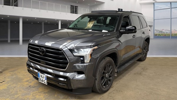 Toyota Sequoia — 1/8