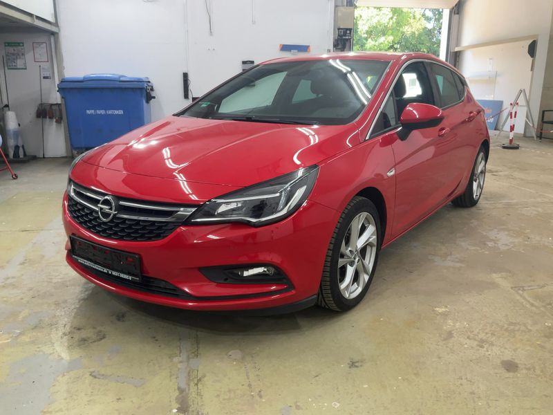 Opel Astra 1.6 CDTI DPF — 1/8
