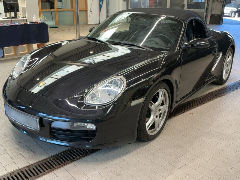 Porsche Boxster 2.7 — 1/8