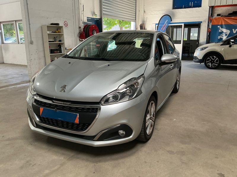 Peugeot 208 1.2 PureTech — фото 1
