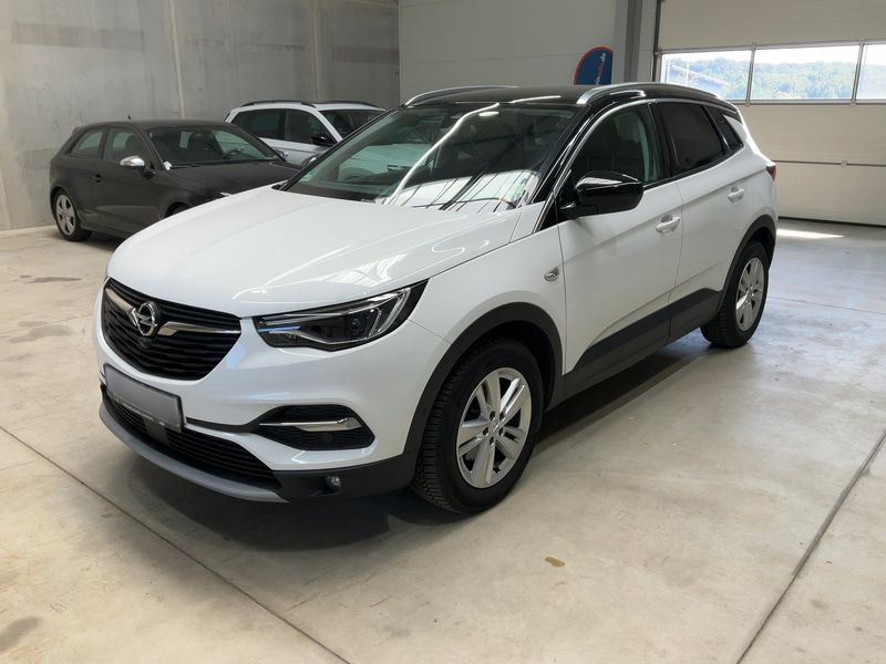 Opel Grandland X 1.2 Turbo — фото 1