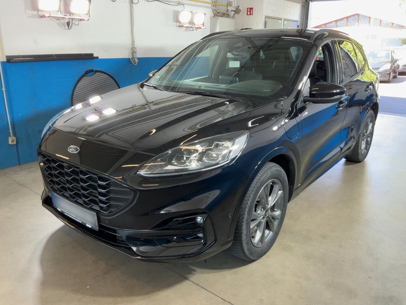 Ford Kuga 2.5 Plug-in Hybrid — 1/8