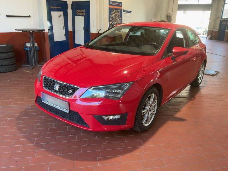 Seat Leon 1.8 TSI — фото 1