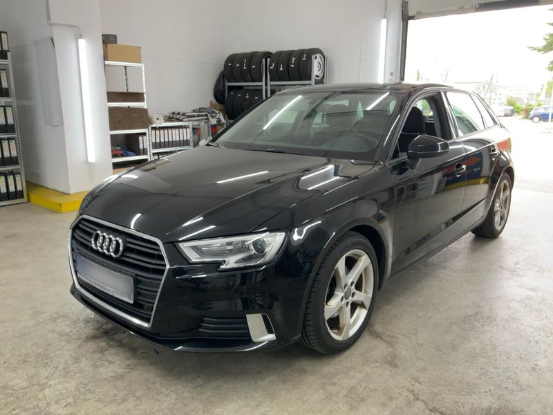 Audi A3 Sportback 1.6 TDI — 1/8