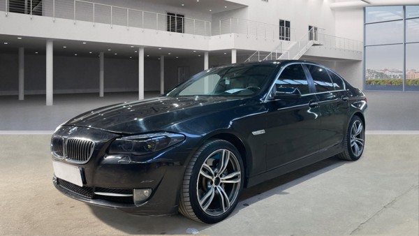 BMW 530D Luxe A — 1/8