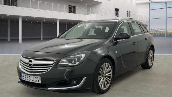 Opel Insignia sports tourer diesel — 1/8