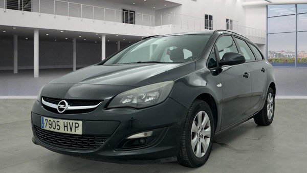 Opel Astra sport tourer diesel — 1/8