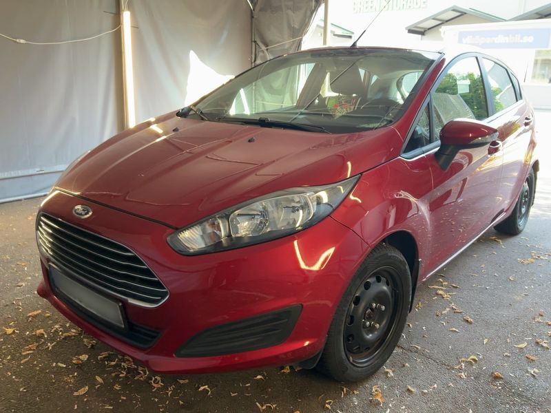Ford Fiesta 1.25 — фото 1