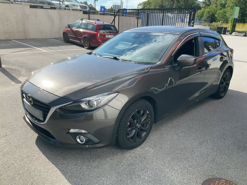 Mazda 3 2.2 Turbodiesel — 1/8