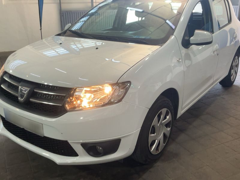 Dacia Sandero 1.5 dCi — 1/8
