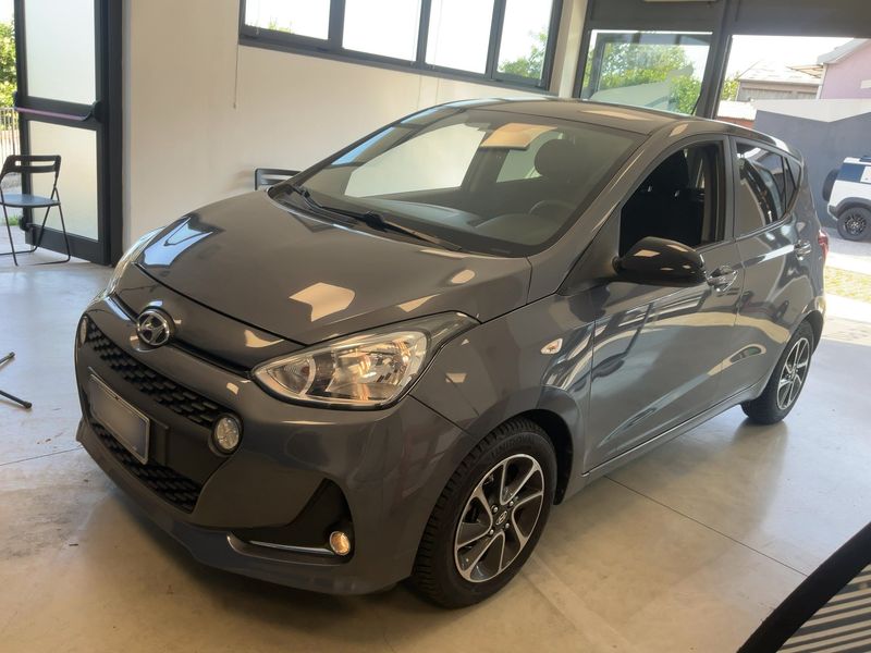 Hyundai i10 1.0 — 1/8